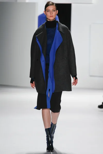 Look 30